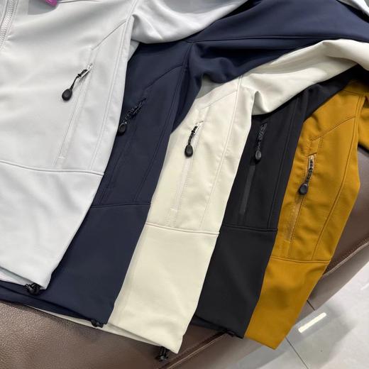 F032967防风防泼水弹力户外运动登山徒步内里薄绒连帽软壳外套 商品图6