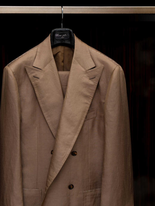 Cesare Attolini 香槟色双排扣 Silk-Linen 套装 商品图1