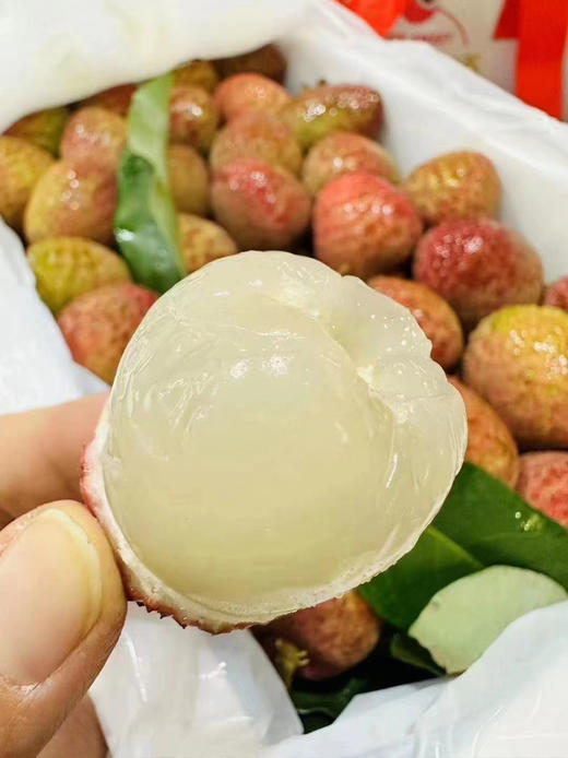 海南桂花香荔枝🌸不见荔枝来，先闻桂花香 剥开一颗，肉质丝滑细腻，清爽香甜，如果冻般嫩、透、细、滑，一口品尝到夏天的气息 商品图2