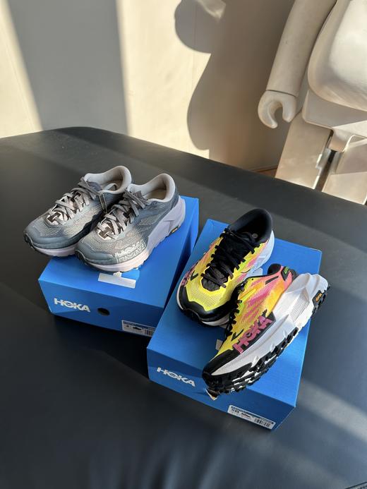 HOKA的这款Mafate X户外越野跑鞋看了一下小红书 dou是跑步爱好者们对它的满分评价！既有颜值又有实力 商品图3