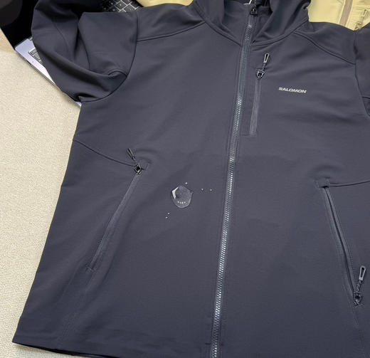 原单正品 Salomon萨洛蒙男士软壳外套，颜色：灰绿色 黑色
尺码：S～XL 商品图3