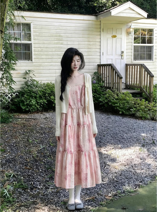 专柜实拍【附立体花胸针】拉夏贝尔/La Chapelle敲值！独特刺绣设计吊带裙温柔净版针织开衫两件套 商品图12