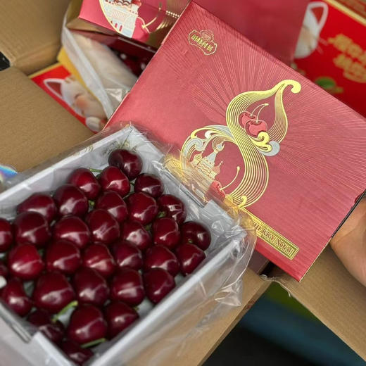 周一取货：【蔚林6J美早樱桃】净重2斤左右/箱，大连产地直飞 商品图0
