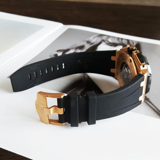 【95新】Audemars Piguet 爱彼26401RO.OO.A002CA.02自动机械机芯日期显示、计时44MM（男款）皇家橡树离岸型系列18K玫瑰金/陶瓷270326NJT25 商品图5