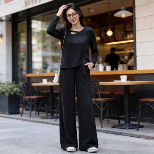 秒变三七分身材！【茜妙源-轻氧时尚镂空套装】柔软透气软糯面料，领口别致镂空设计，腰部侧边收褶，高腰遮肉宽松版型，遮胯显瘦不挑身材，慵懒舒适包容性强，懒人休闲百搭神器 商品图3