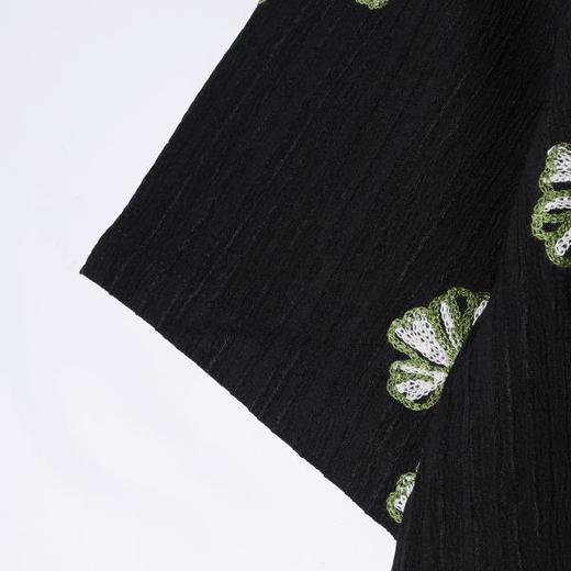 6994SDSA男装2026新款高贵轻奢潮牌撞色刺绣花卉设计短袖衬衫百搭痞帅 商品图3