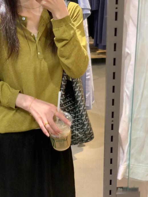 F032954显白老钱姜黄色春夏新款老钱风天爽亚麻排扣长袖针织衫 商品图6