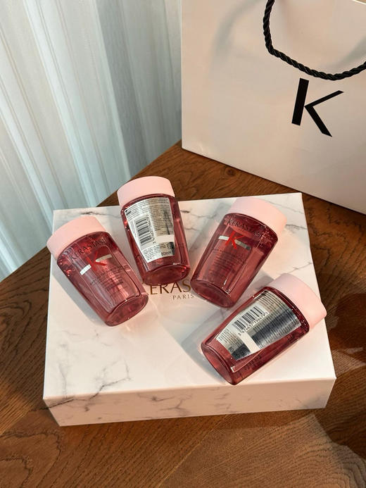 海免新品卡诗净油蓬松奢享礼盒5件套！
 套盒配置超划算 🎁
内含：卡诗元气姜洗发水500ML*1
➕卡诗元气姜洗发水 80ML*4.配手提袋 商品图4