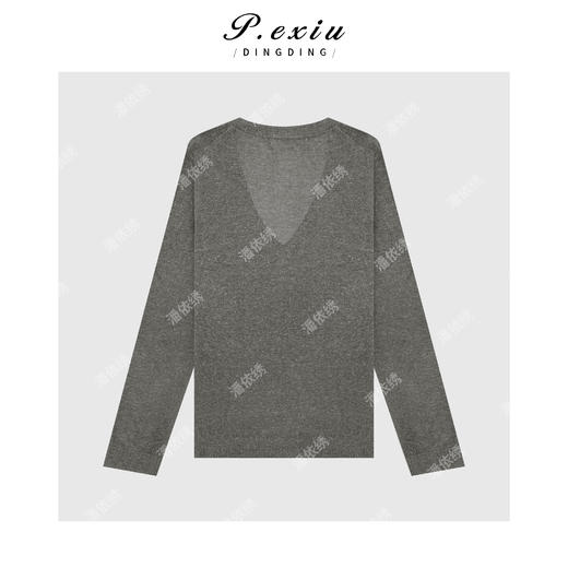 03-5潘依绣丁丁宠粉慵懒松弛风简约V领上衣Q8545 商品图1