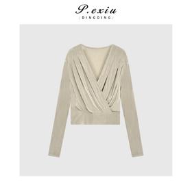 03-5潘依绣丁丁宠粉法式气质不规则V领长袖上衣Q3256
