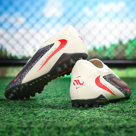 小李子NIKE耐克 PHANTOM 次高端TF碎钉训练足球鞋成人男IR2364611 商品图4