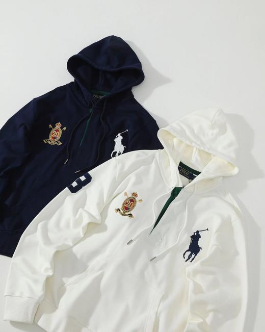 F032964字母数字图案刺绣大马标20周年纪念徽章连帽套头长袖卫衣 商品图1