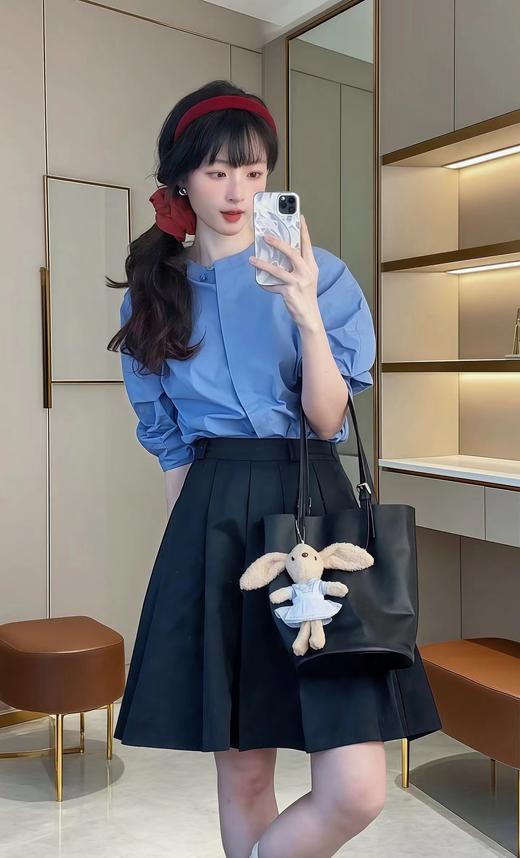 F032959显白蔚蓝色~早春新款新中式设计感领口盘扣气质衬衫 商品图11