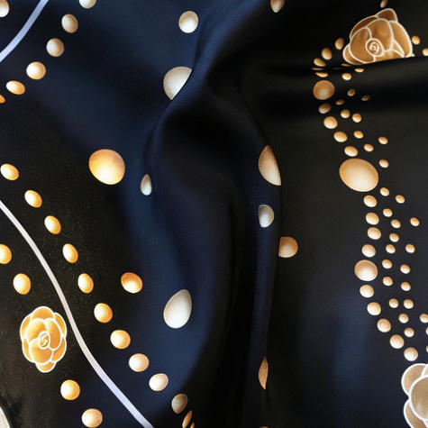 Chanel珍珠山茶花系列。白底山茶花。黑金山茶花。自己备注颜色。 商品图6