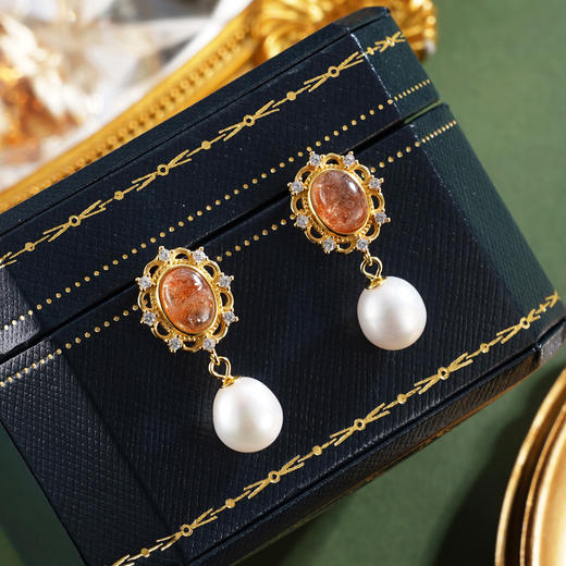 子佩集【玲珑御玥】银S925珍珠惜王妃耳钉【SGE0390019】镀金椭圆吊球2602 商品图0