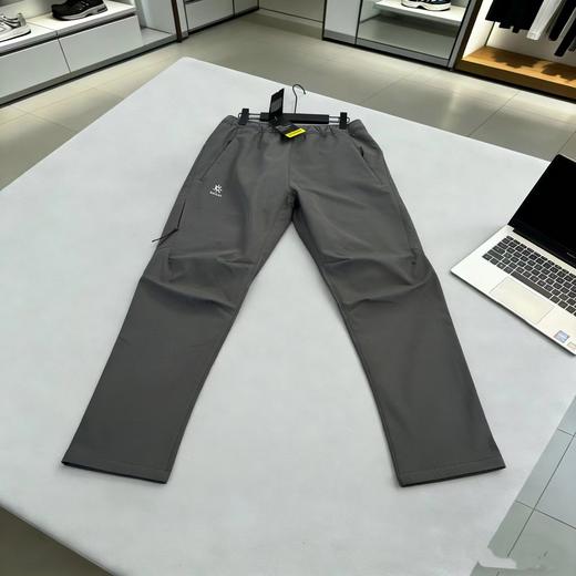 F032947简约休闲款户外防风防水耐磨立体裁剪冲锋裤 商品图7