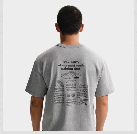 【店庆提前购】【8.8折】7楼NIKE耐克男短袖夏季背部图案上衣灰色棉质透气运动T恤IV2639-063吊牌价349折后价307 商品图1