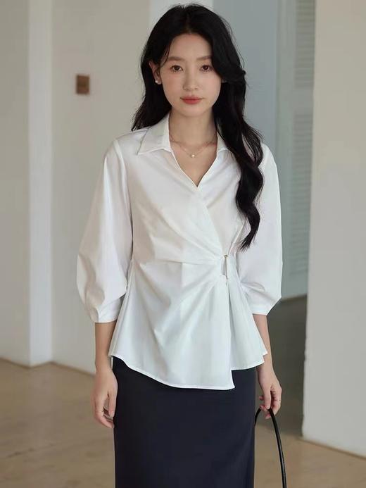 F032961法式抗皱设计感收腰显瘦v字翻领不规则衬衫 商品图4