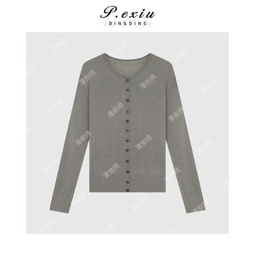 03-5潘依绣丁丁宠粉简约排扣设计针织上衣Q99821 商品图0