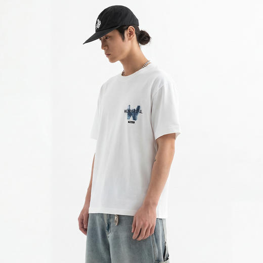 DRONKOO 2026 圆领左胸后幅绣字母刷印W短袖T恤 商品图1