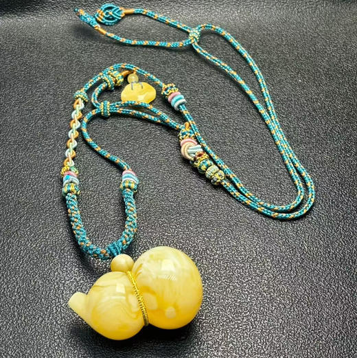 【青山特惠】精品原矿俄料白花蜜蜡葫芦吊坠 ,搭配纯手工编绳，27.68克 m326 商品图8