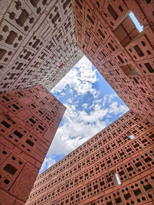 加级寨梨花+阿细祭火节+陶瓦女子祭龙6天：建水蚁工坊、个旧加级寨梨花、陶瓦女子祭龙+弥勒阿细祭火狂欢、东风韵 商品图4