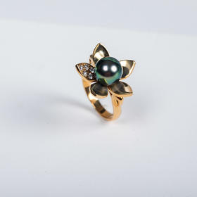 ⁶孤品：【大溪地黑珍珠】孔雀绿钻石18K金戒指，8.5MM,编号JZG85，指圈13#，48小时鉴赏期——SS06-CR-YMZZ【HOT】