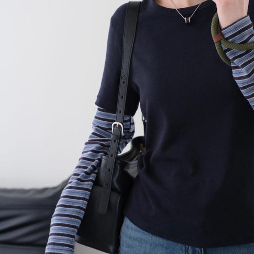 【假两件撞色条纹打底衫】蓝灰复古配色 撞色拼接条纹长袖 经典圆领 商品图4