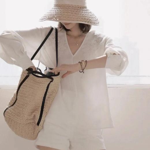 法式刺绣仿苎麻 V领上衣，重工精致刺绣， V领宽松设计，舒适优雅 。【5-7天发货】 商品图11