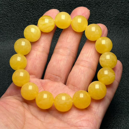 【青山特惠】13.5mm*16颗 精品原矿俄料鸡油黄蜜蜡单圈手串 22.6克 m105 商品图3