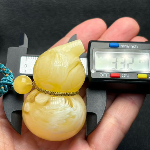 【青山特惠】精品原矿俄料白花蜜蜡葫芦吊坠 ,搭配纯手工编绳，27.68克 m326 商品图6