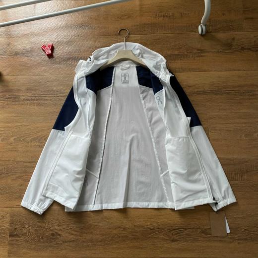 昂跑On26春夏男户外弹力透气连帽外套皮肤衣 商品图3