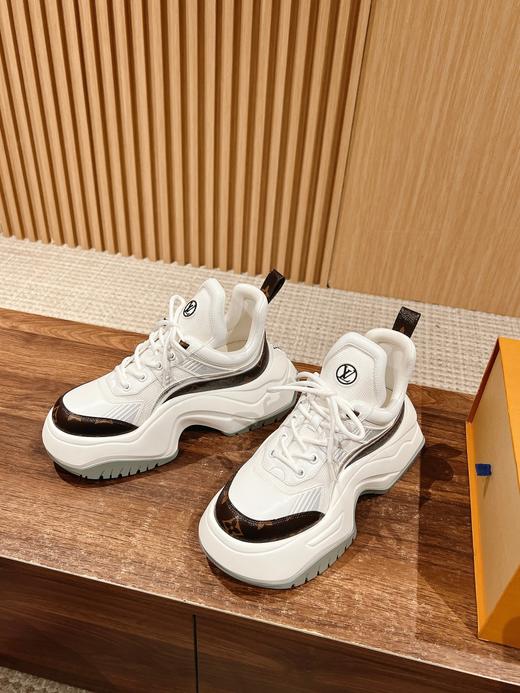 驴家 Cruise Archlight 2.0厚底老爹鞋，充满未来感和科技感的设计 商品图2