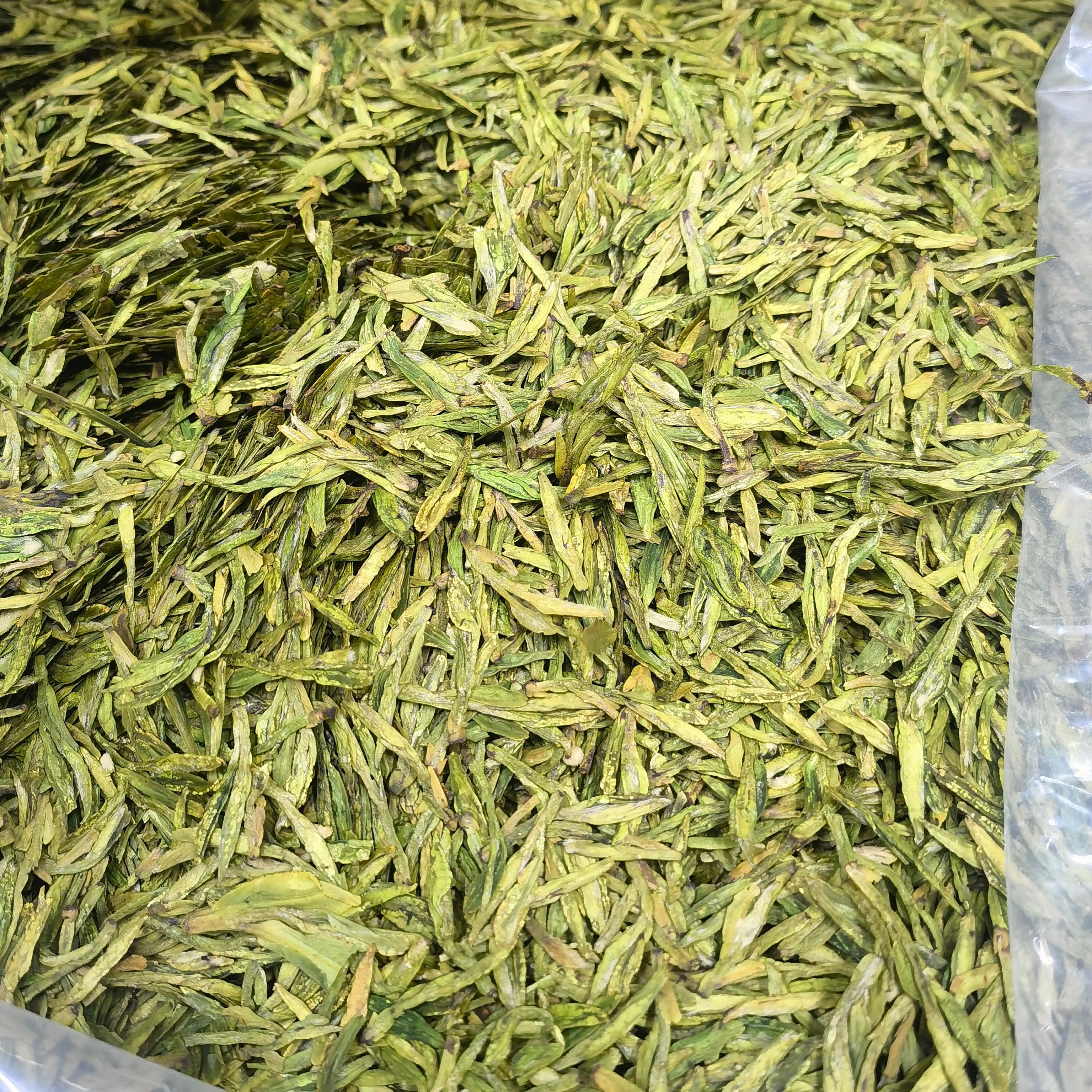 高性价比！【2026 明前龙井】钱塘产区，芽型漂亮，花香，清甜，茶汤润。半斤手工包/礼盒装，江浙沪皖顺丰包邮~