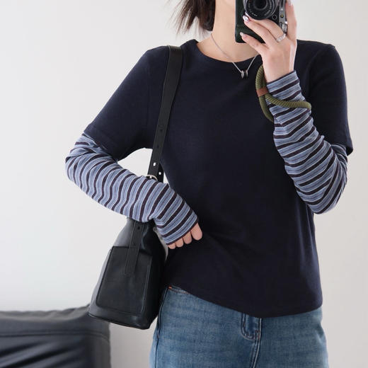 【假两件撞色条纹打底衫】蓝灰复古配色 撞色拼接条纹长袖 经典圆领 商品图3