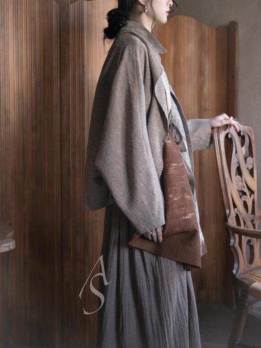 Boboutic 26SS 褐蓝/深灰星芒丝棉肌理针织茧型外套 商品图10