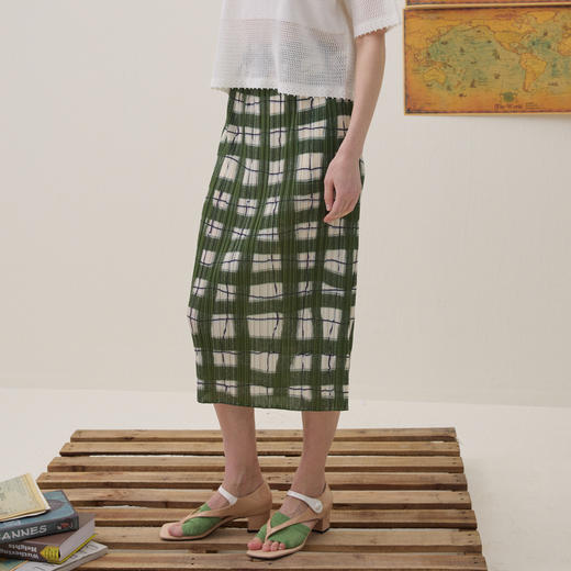 谜底压褶半裙2026夏季新品H型修身绿色格纹文艺中长裙女262MB0629 商品图1