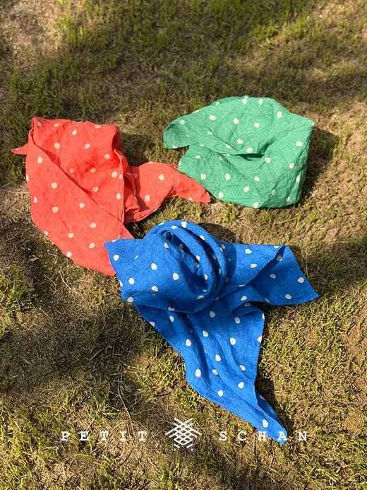 1500积分兑换 PETIT SCHAN小闪 Dopamine Station 多巴胺补给站 纯亚麻印花波点小方巾 商品图3