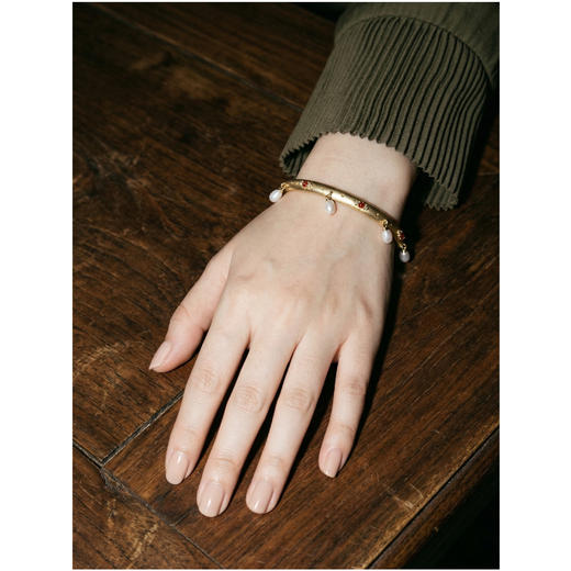 含晖·玲珑系列-镂空珍珠手镯 商品图12