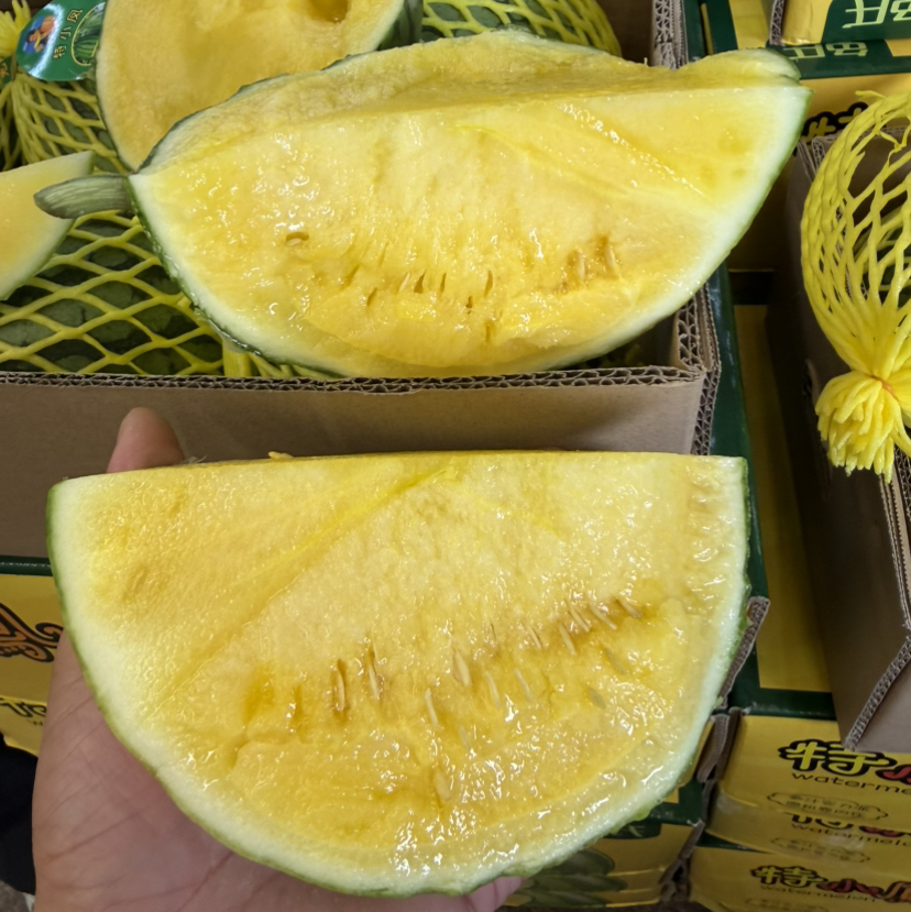 冰淇淋西瓜 黄肉 🍉 甜度好 脆口 约3-3.3上下 12.8/个