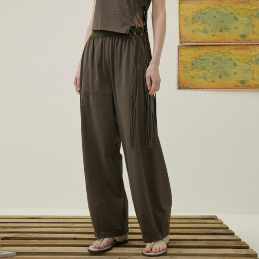 谜底橡筋腰香蕉裤长裤2026年夏季新品柔软舒适松弛感女262MK0532 商品图0