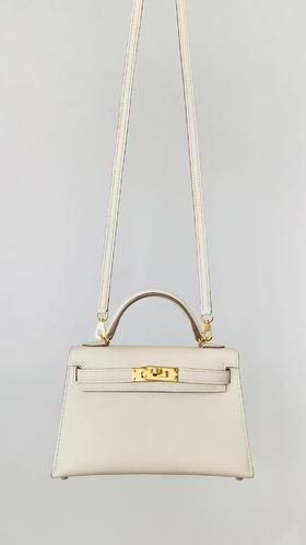 【纯手缝定制不退换】爱马仕 mini kelly 二代 奶昔白 金扣（MM）
