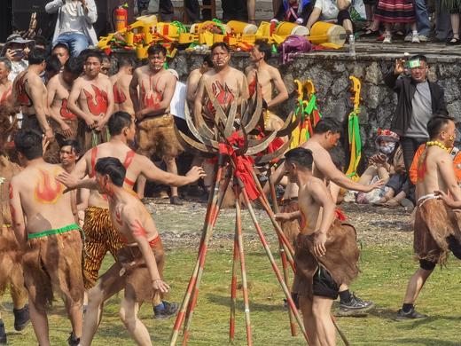 加级寨梨花+阿细祭火节+陶瓦女子祭龙6天：建水蚁工坊、个旧加级寨梨花、陶瓦女子祭龙+弥勒阿细祭火狂欢、东风韵 商品图7