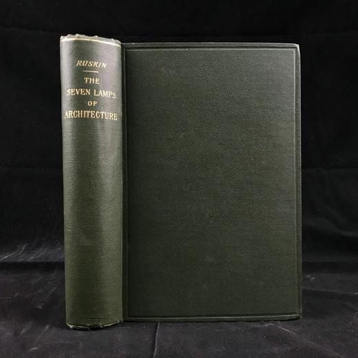 1901年 罗斯金《建筑的七盏明灯》 14幅插图 漆布精装32开 商品图0
