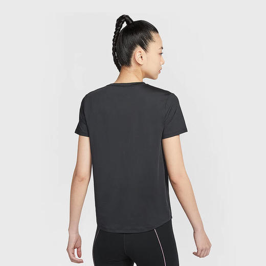 耐克 女 T恤 短袖T恤 FN2799-013 商品图1