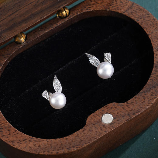 子佩集【垂耳萌兔】银S925珍珠惜王妃耳钉【QJED003】双色兔子2602 商品图1