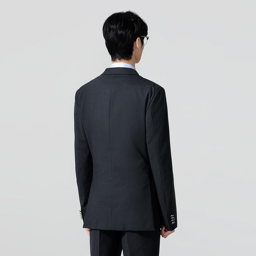 【9.5折】5楼威可多男士深蓝色绵羊毛商务通勤西服VRS26112701吊牌价2730活动价2593 商品图3