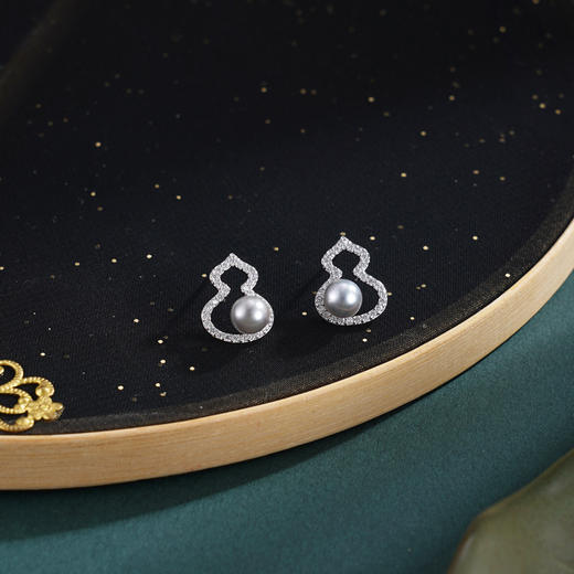 子佩集【福禄璀璨】银S925珍珠惜王妃耳钉【QJED001】双色葫芦2602 商品图1