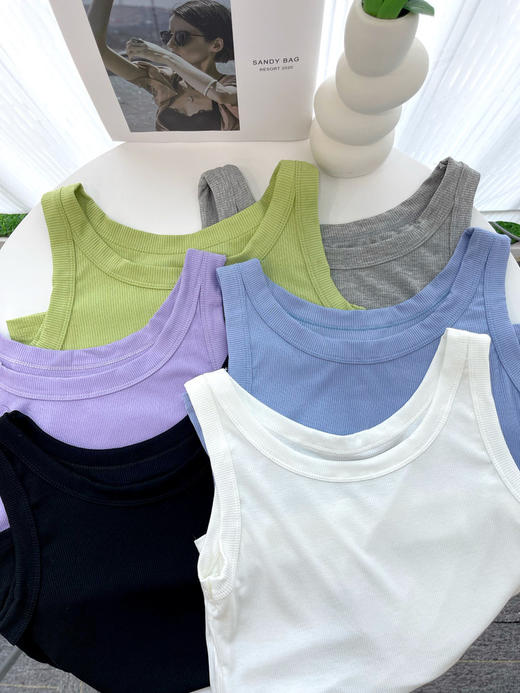 【遮副乳神器 任选3件】女款冰丝U领背心（U领+遮副乳设计 显瘦显腰线显锁骨均码）（80-145斤） 商品图5