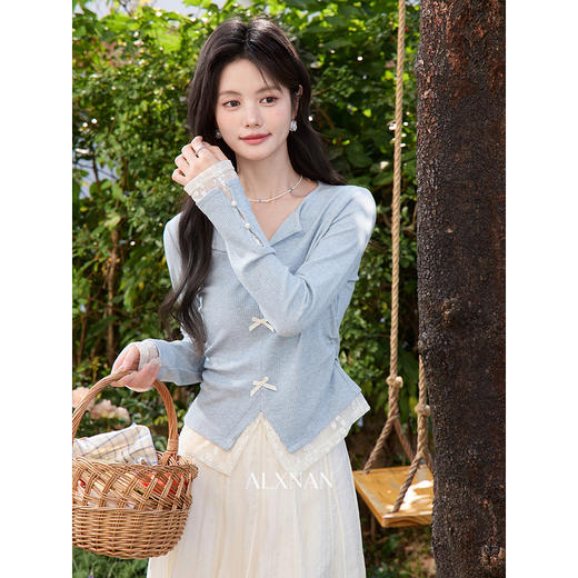 鹿向南「海盐日记」假两件蓝色长袖t恤女春轻薄收腰短款法式上衣 商品图2